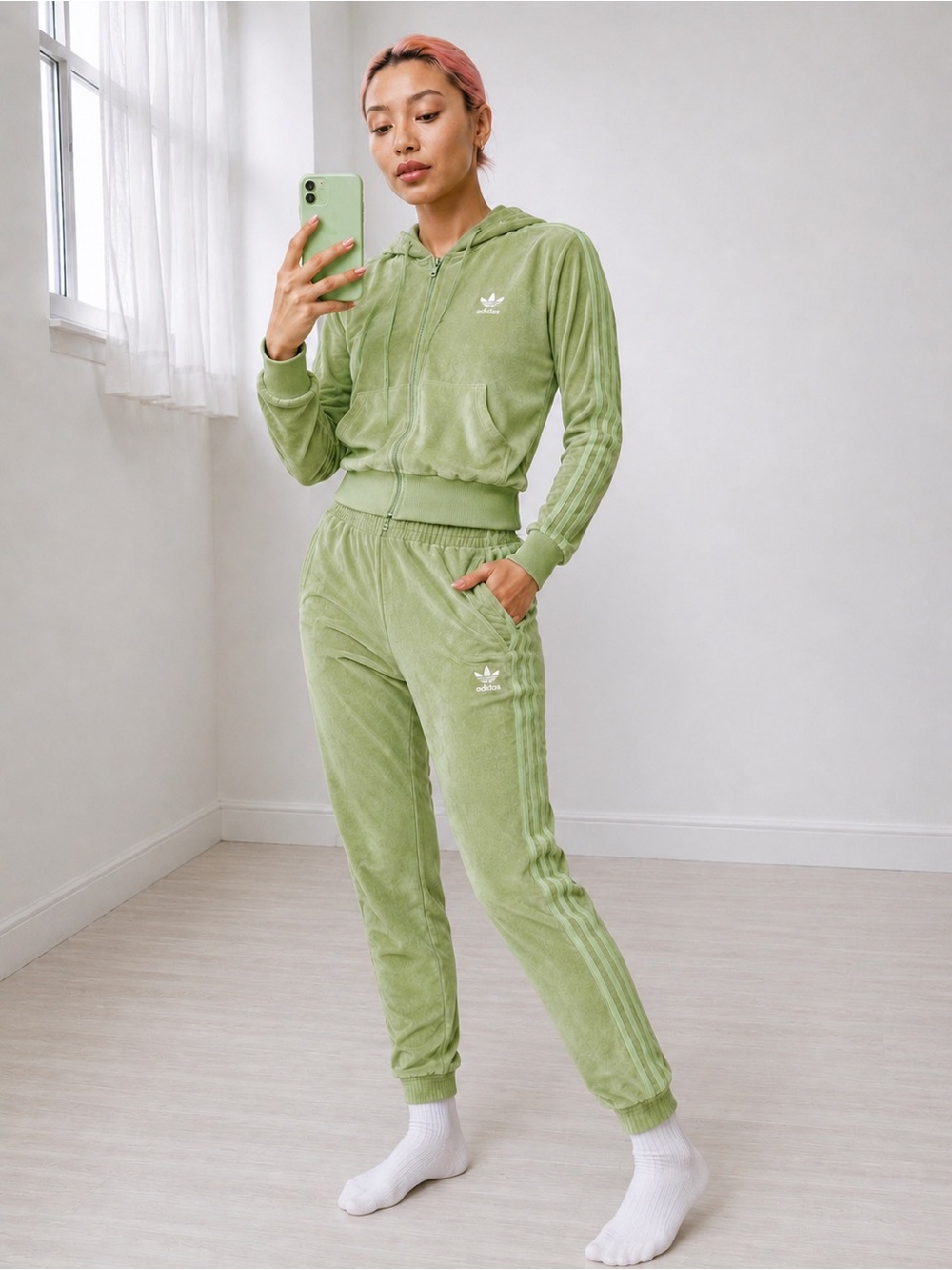 adidas Oman Crop FZ Hoodie & Jogger Set Chalk Green - Picture 3 of 16